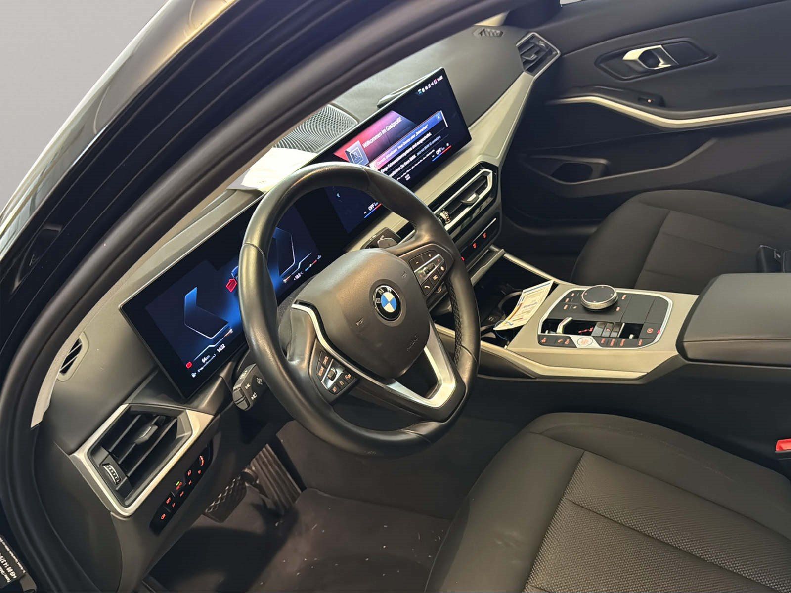 BMW 318i Limousine LiveCockpitProf Kamera LED Alarm foto 5