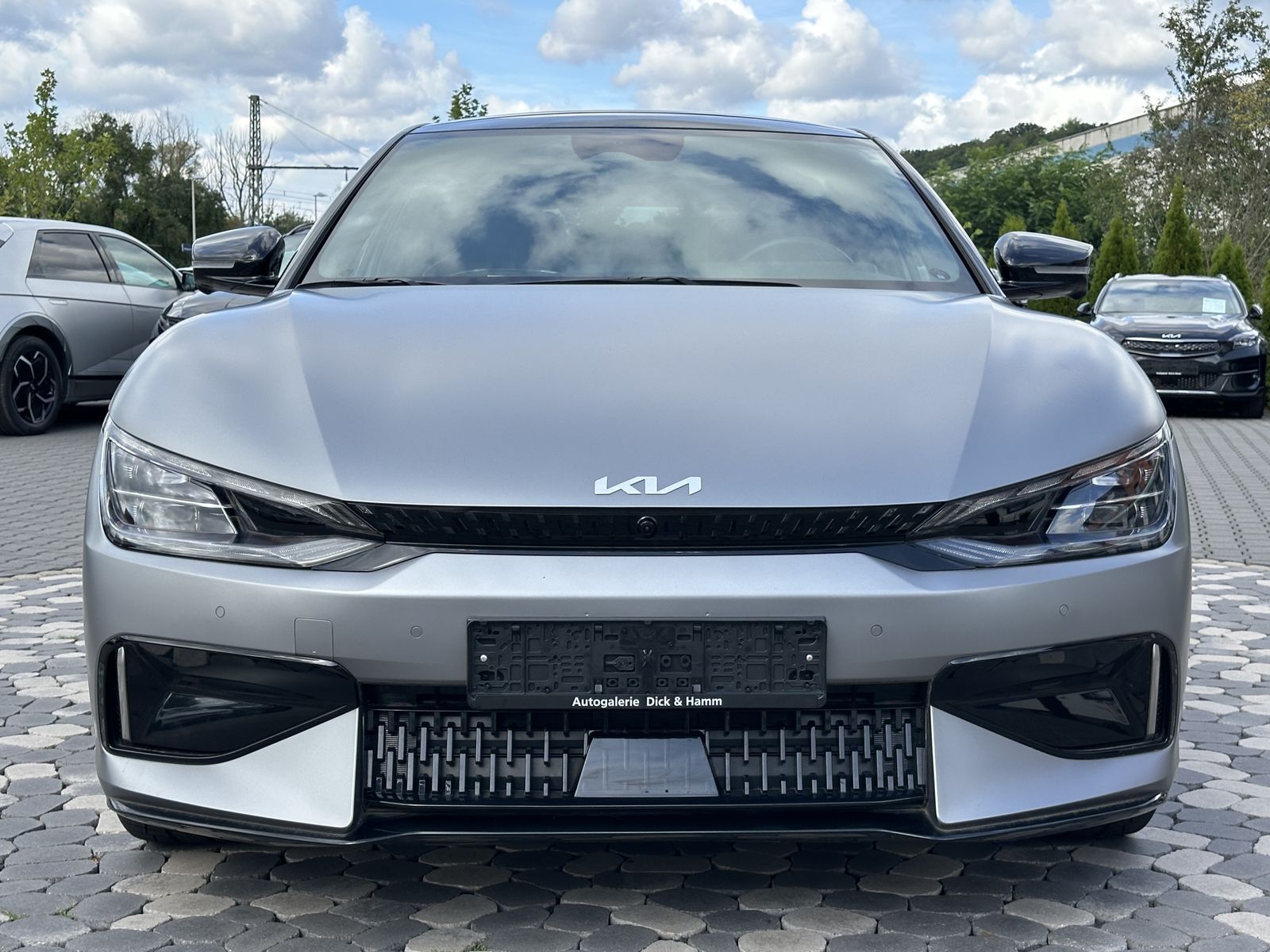 Kia EV6 GT 4WD BI-LED PANO MERIDIAN AHK 360° 77,4KWh imagem 3