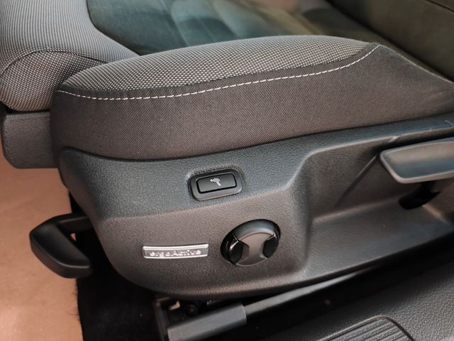 Golf VII Variant Highline DSG *ACC*LED*Massage*