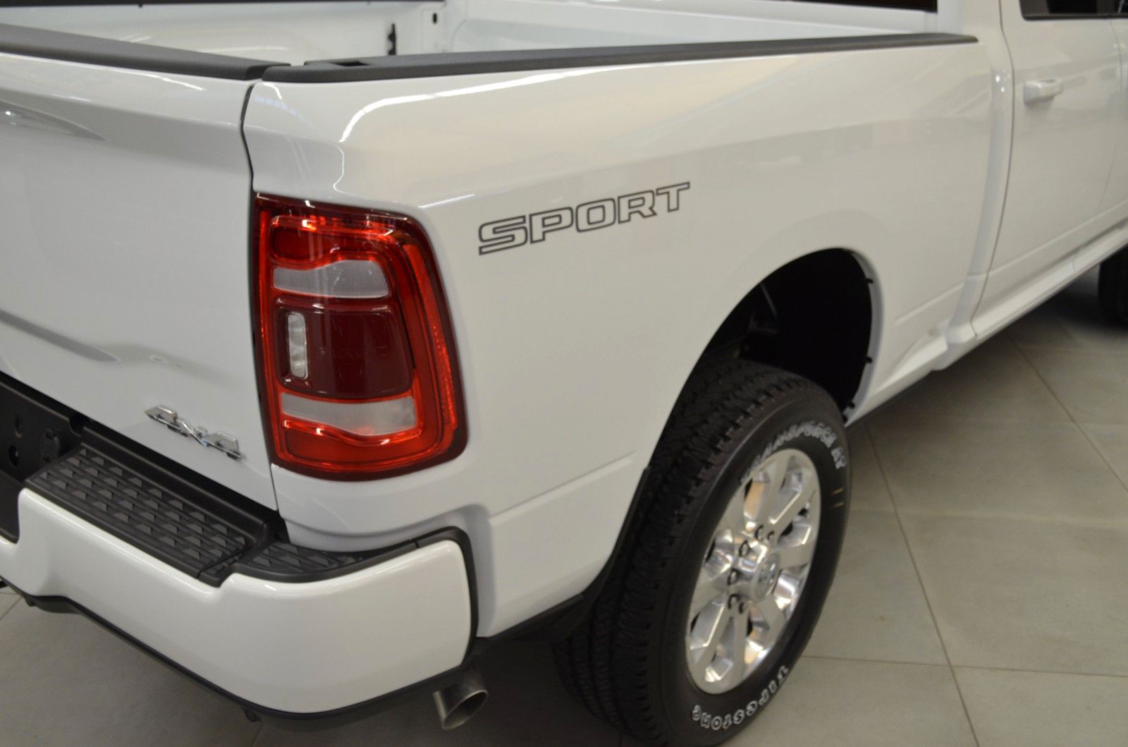 Fahrzeugabbildung Dodge RAM 2500 Laramie Crew Cab 4x4