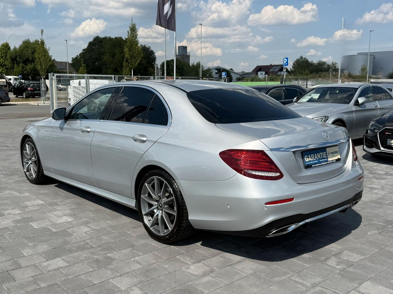 Mercedes-Benz E 200 Lim AMG-LINE*WIDESCREEN*R-KAM*AMBIENTE