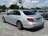 Mercedes-Benz E 200 Lim AMG-LINE*WIDESCREEN*R-KAM*AMBIENTE - Mercedes-Benz E-Klasse mit Benzin-Antrieb: Limousine