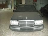 Mercedes-Benz 124 E 200 - Mercedes-Benz E 200 aus 1993