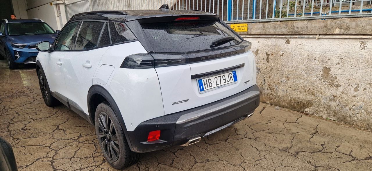 Peugeot 2008 Hybrid 145 e-DCS6 GT imagem 3