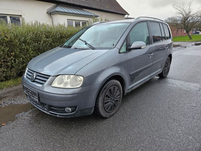 Volkswagen Touran 2,0 Highline