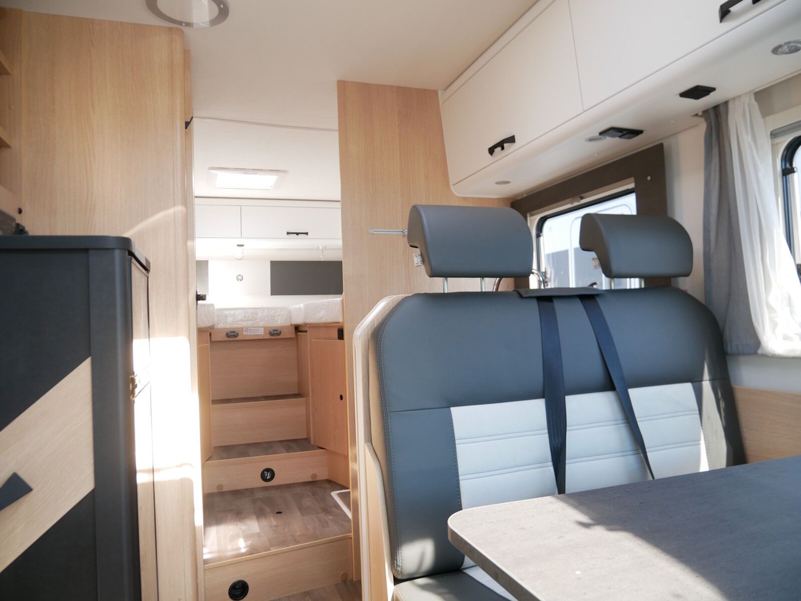Fahrzeugabbildung Sunlight Adventure T Ford 680 Automatik, Xenon Scheinw.