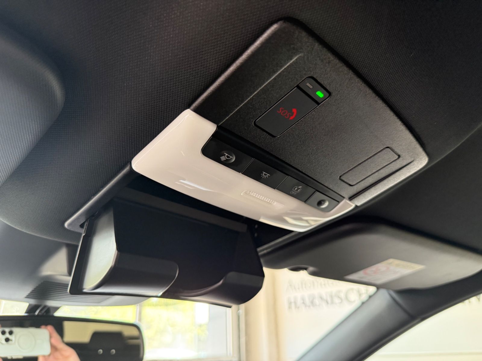 Fahrzeugabbildung Nissan Qashqai Tekna MHEV; Autom.,HUD,Teilleder,AHK