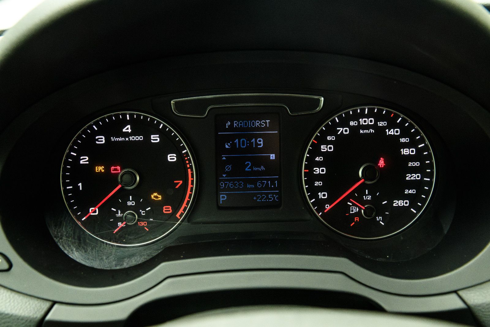 Fahrzeugabbildung Audi Q3 1.4l 110kw S-Line +AHK +Pano +Navi