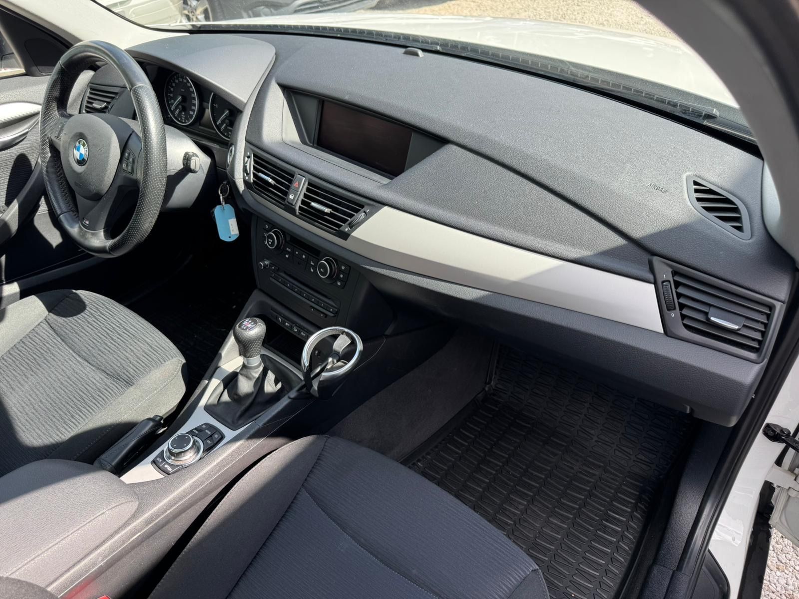 BMW X1 X1 20 d xDrive*Navi.Prof*PDC*Bi-Xenon*, Ansicht 12