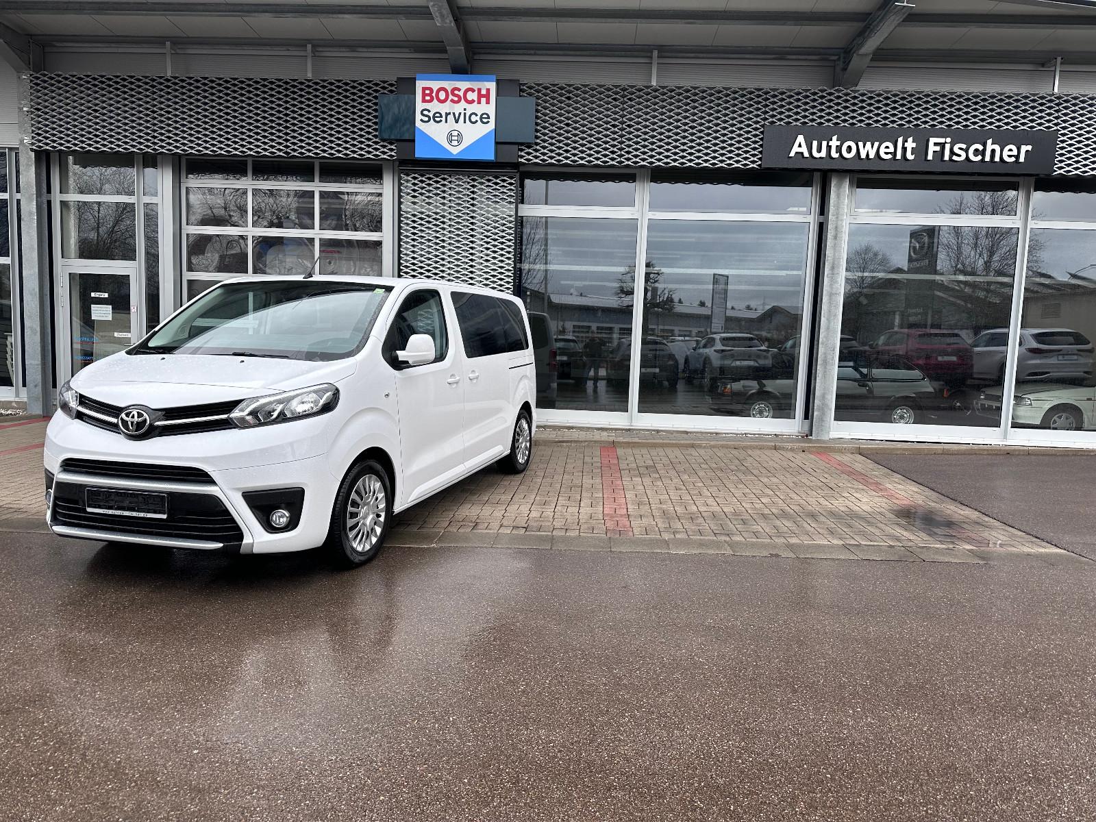 Toyota Proace Verso L1 Lounge 9-Sitzer mit AHK