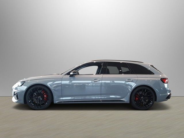 Fahrzeugabbildung Audi RS4 Avant Matrix B&O PANO RS-Essentials HeadUp