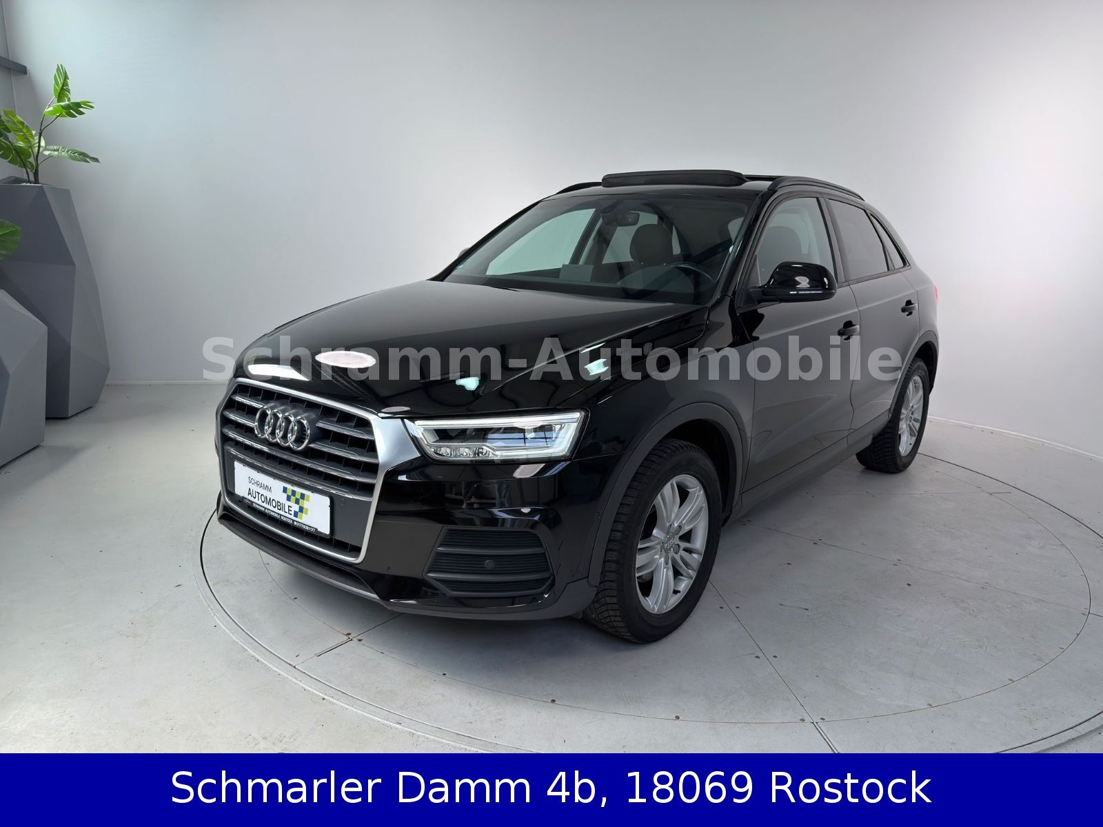 AUDI Q3 1.4 TFSI ultra PANORAMA CHECKHHEFT KEYLESS