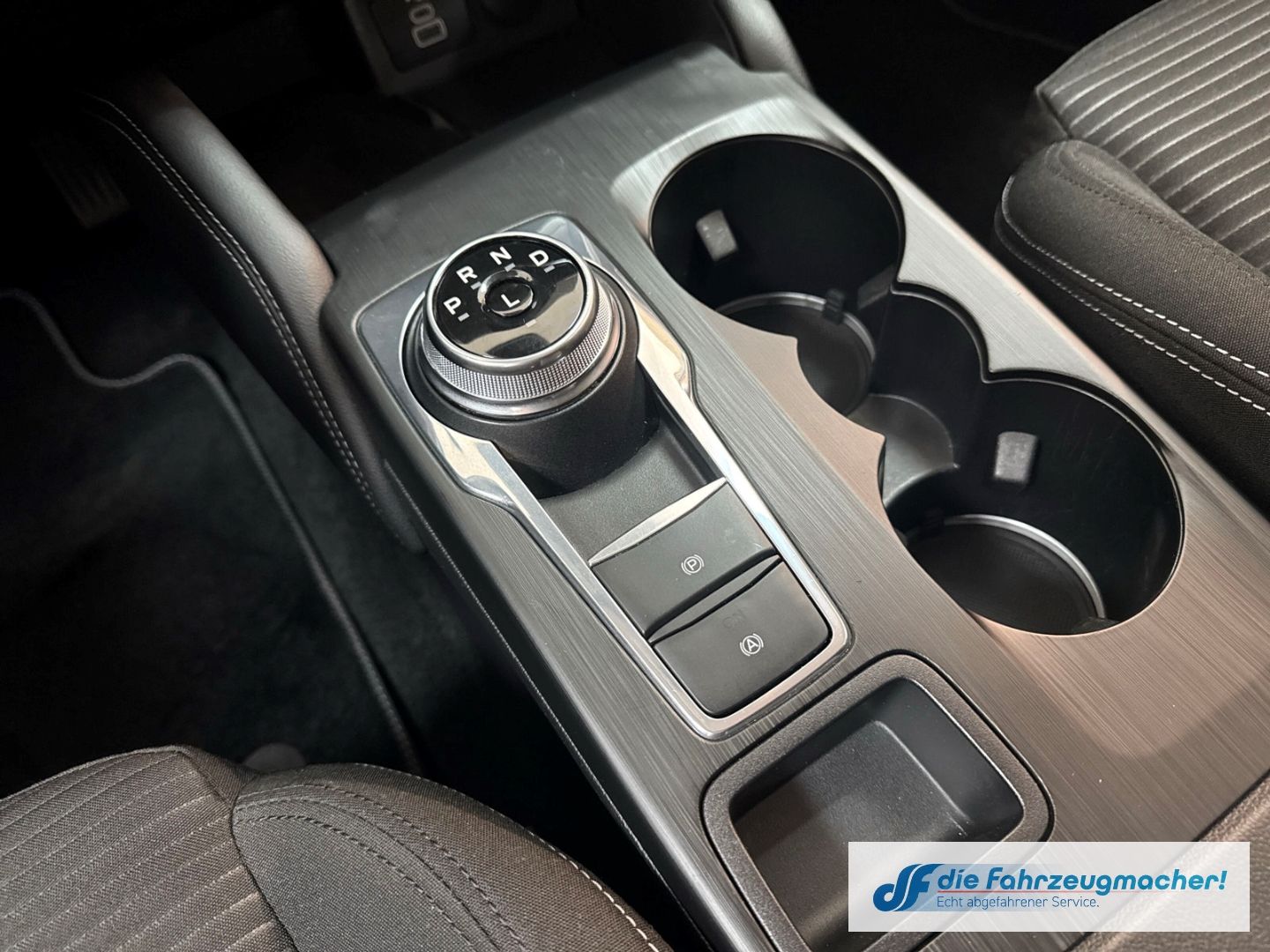 Fahrzeugabbildung Ford Focus Turnier Titanium X Navi Digitales Cockpit