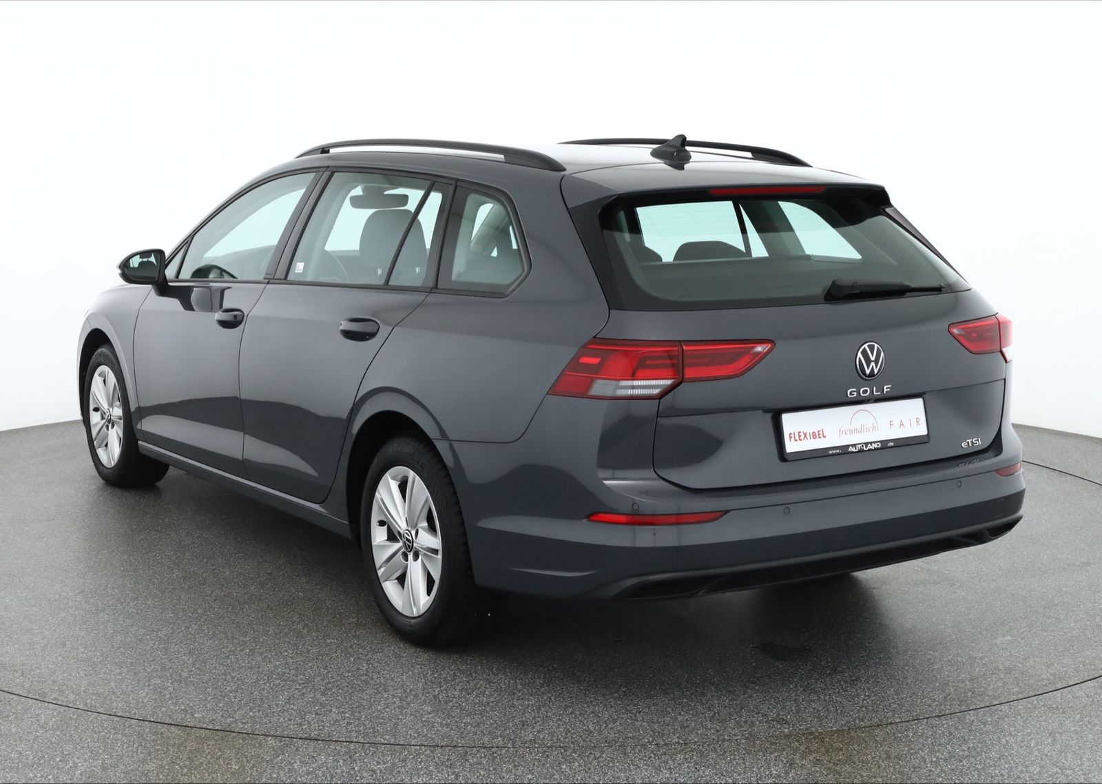 Volkswagen Golf VIII Variant 1.0 eTSI DSG Life Standheizung imagem 3