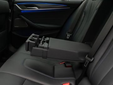 Fahrzeugabbildung BMW 540d xDr Tour M Sport Pano HUD AHK ACC 360°