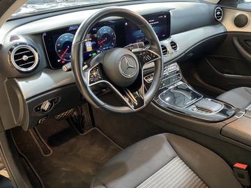 Mercedes E 300 - 9