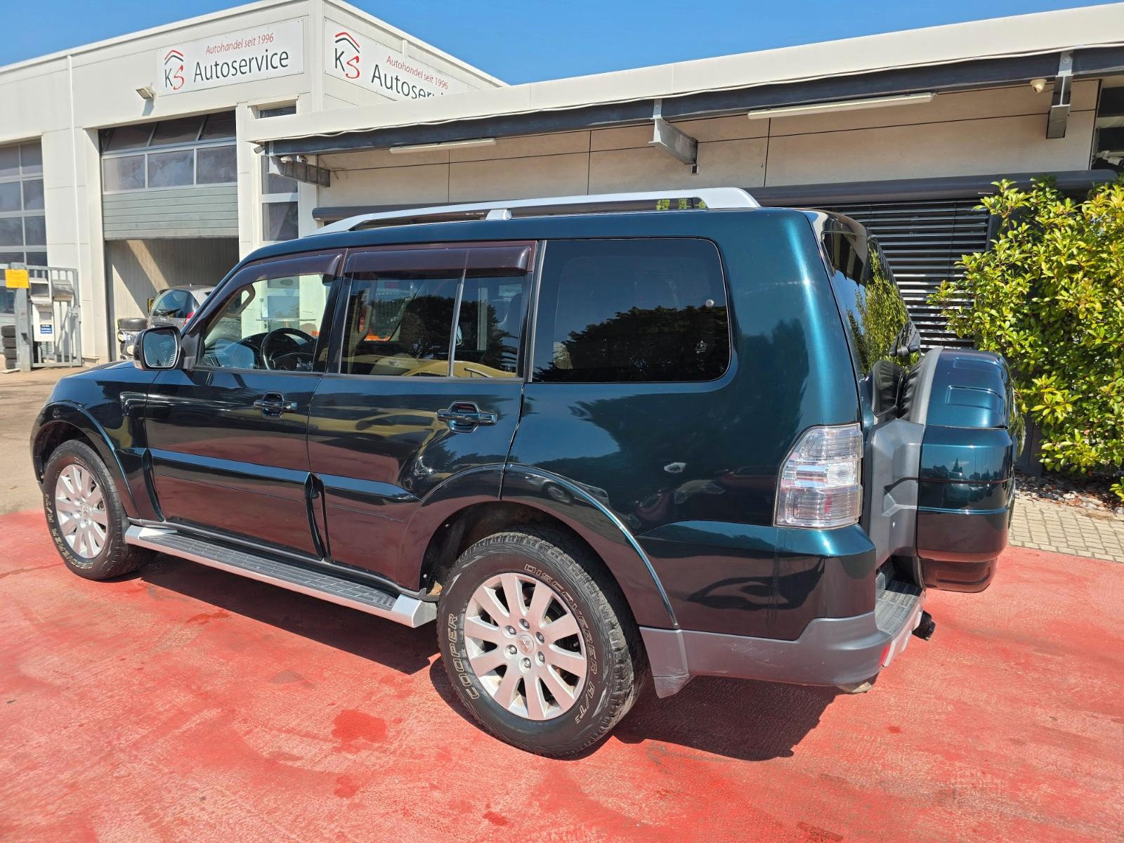 MITSUBISHI PAJERO 3.2 DI-D 170CH INSTYLE 7 PLACES