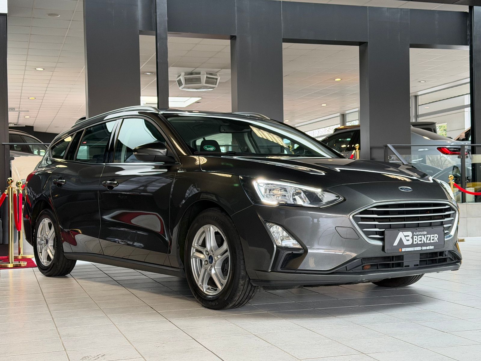 Fahrzeugabbildung Ford Focus Turnier Cool & Connect/NAVI/CAR-PLAY/KAMER