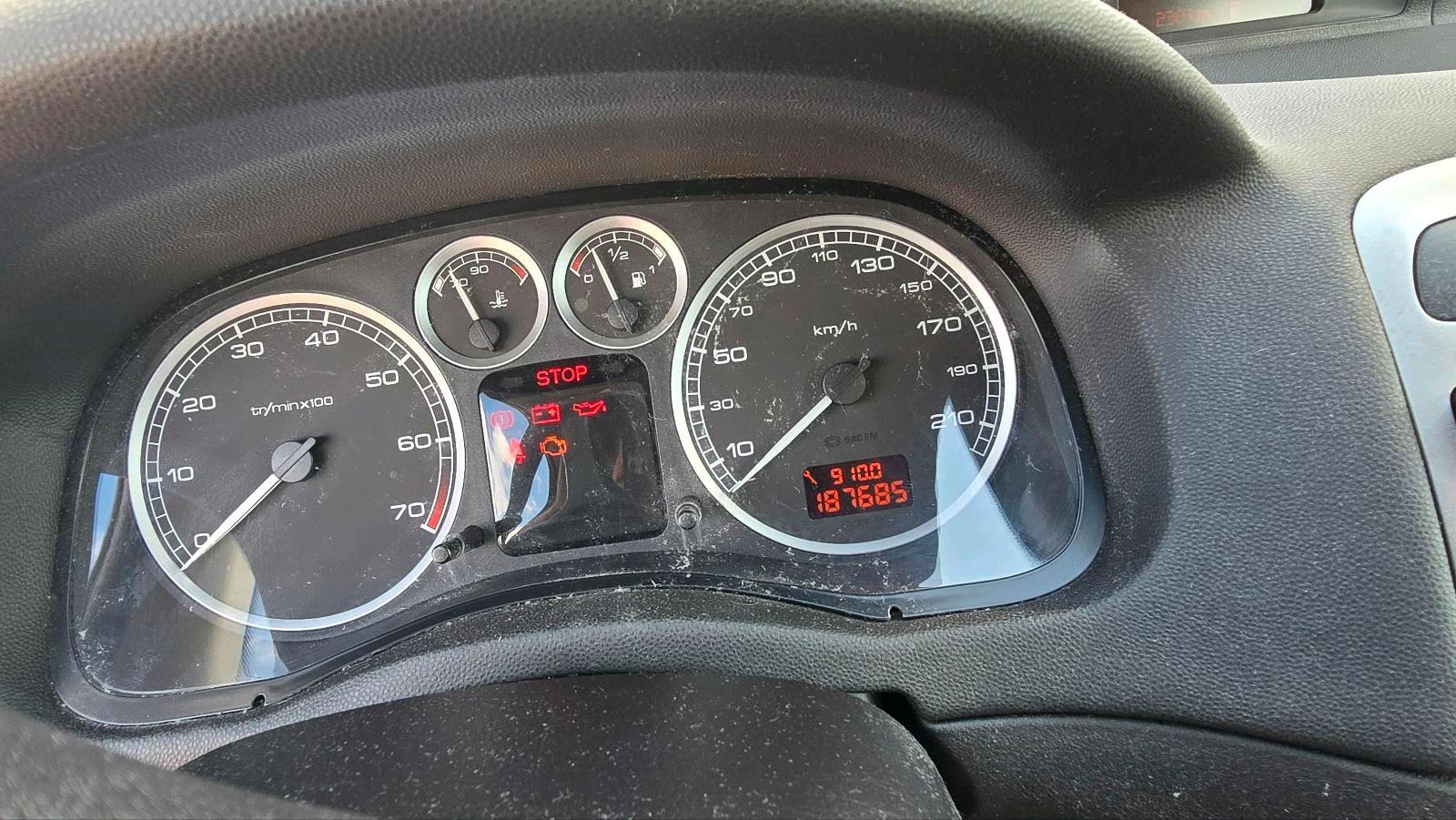 Peugeot 307 2005 — photo 9