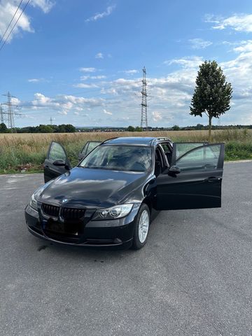 BMW E91 320i TÜV neu