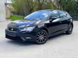 Seat Leon Style Lim. 2.0 TDI Navi Klima PDC - gebrauchte Seat Leon aus dem Jahr 2013