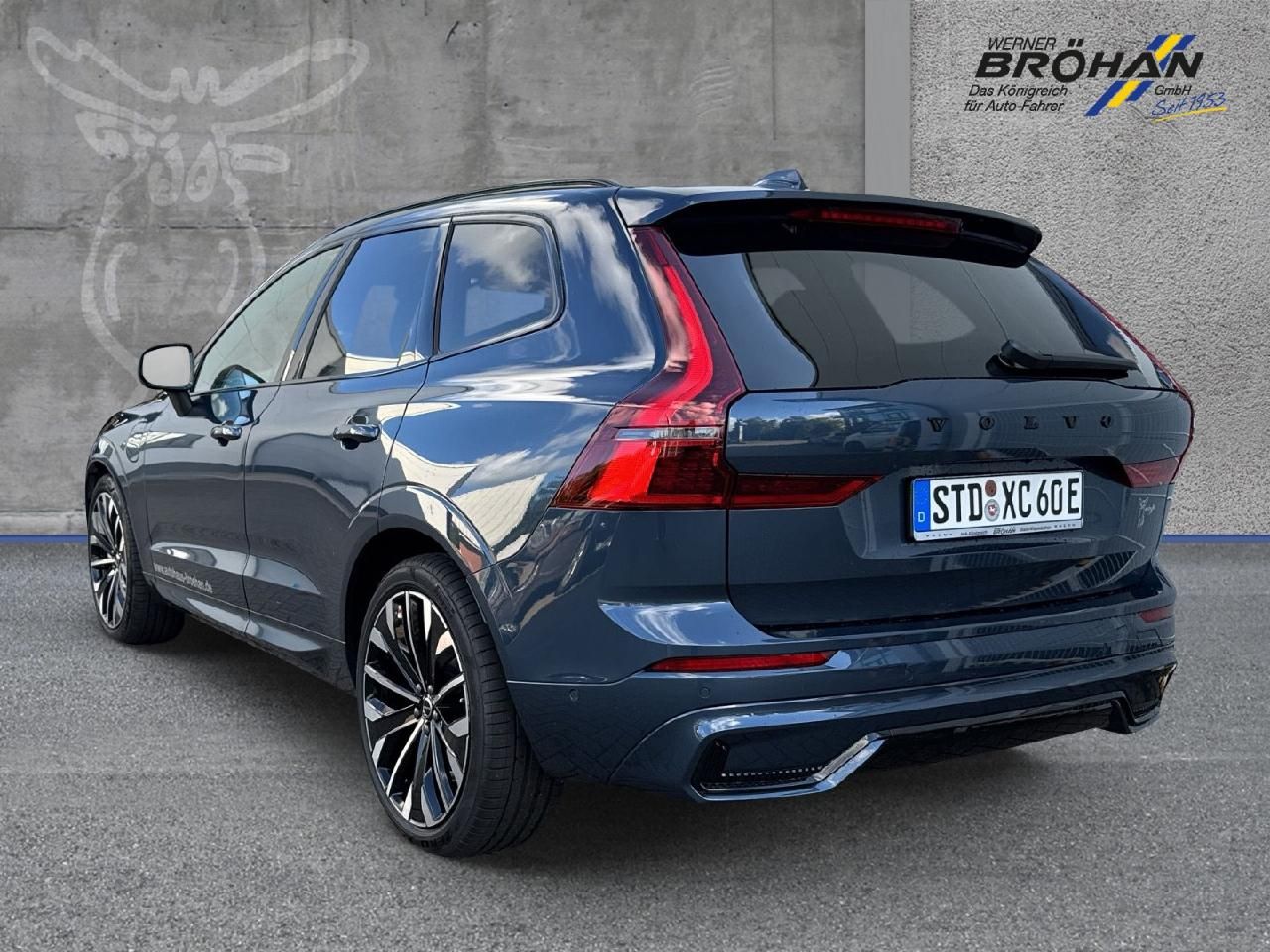 Fahrzeugabbildung Volvo XC60 T8 AWD Ultra Dark Recharge Plug-In Hybrid