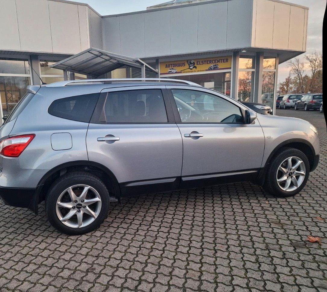 Nissan Qashqai+2
