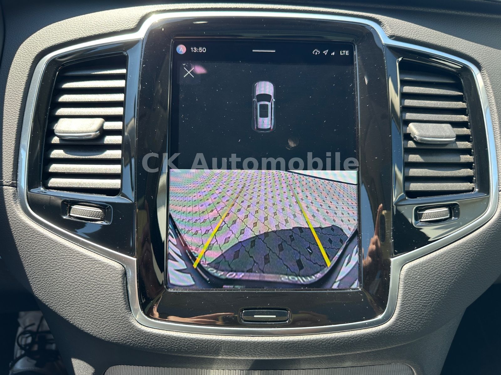 Fahrzeugabbildung Volvo XC90 B5 Plus Bright AWD 7Sitze/Navi/Pano/360°Kam