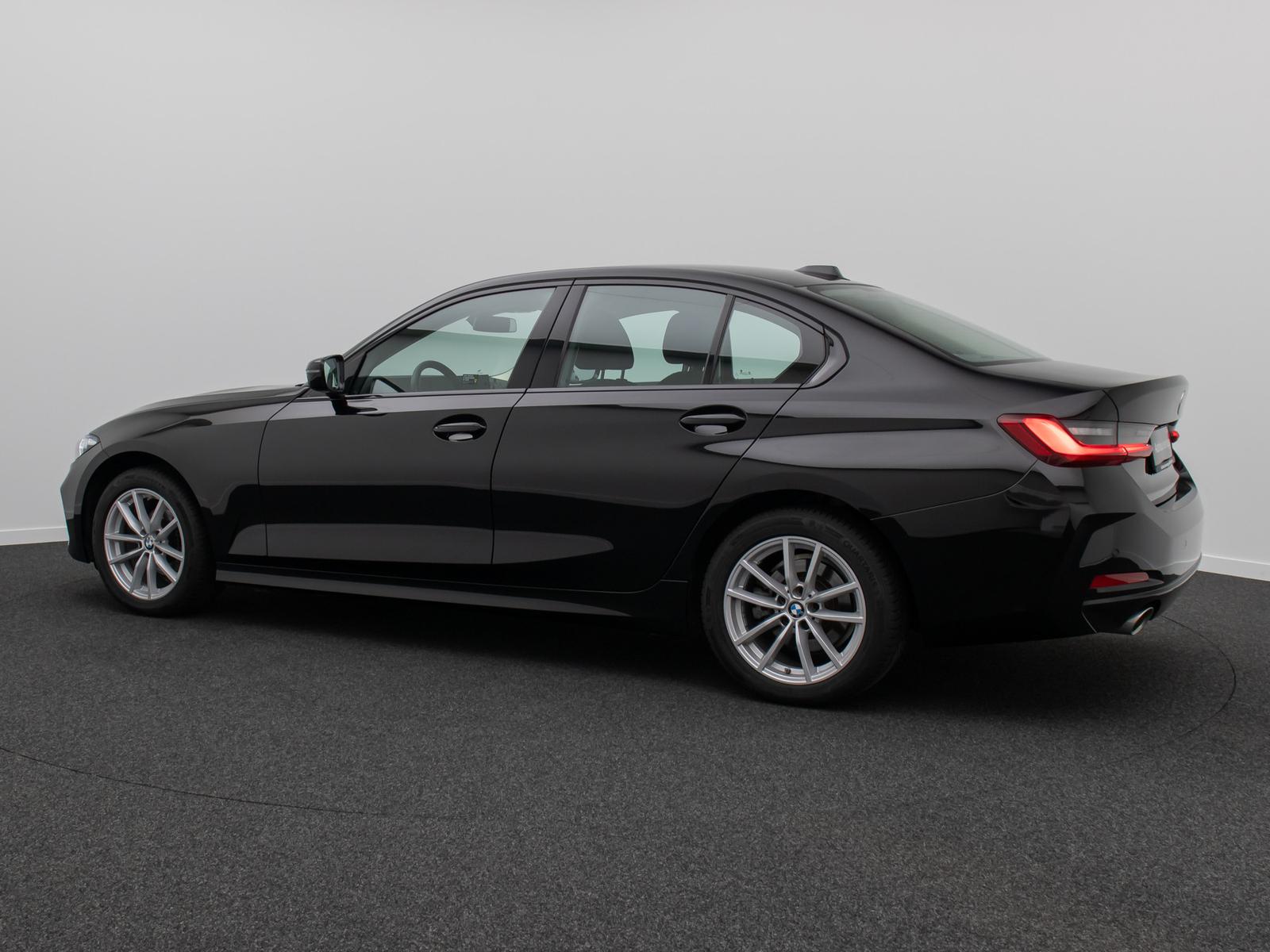 BMW 318i GeschwindigRe DAB PDC CockpitPlus Widscreen