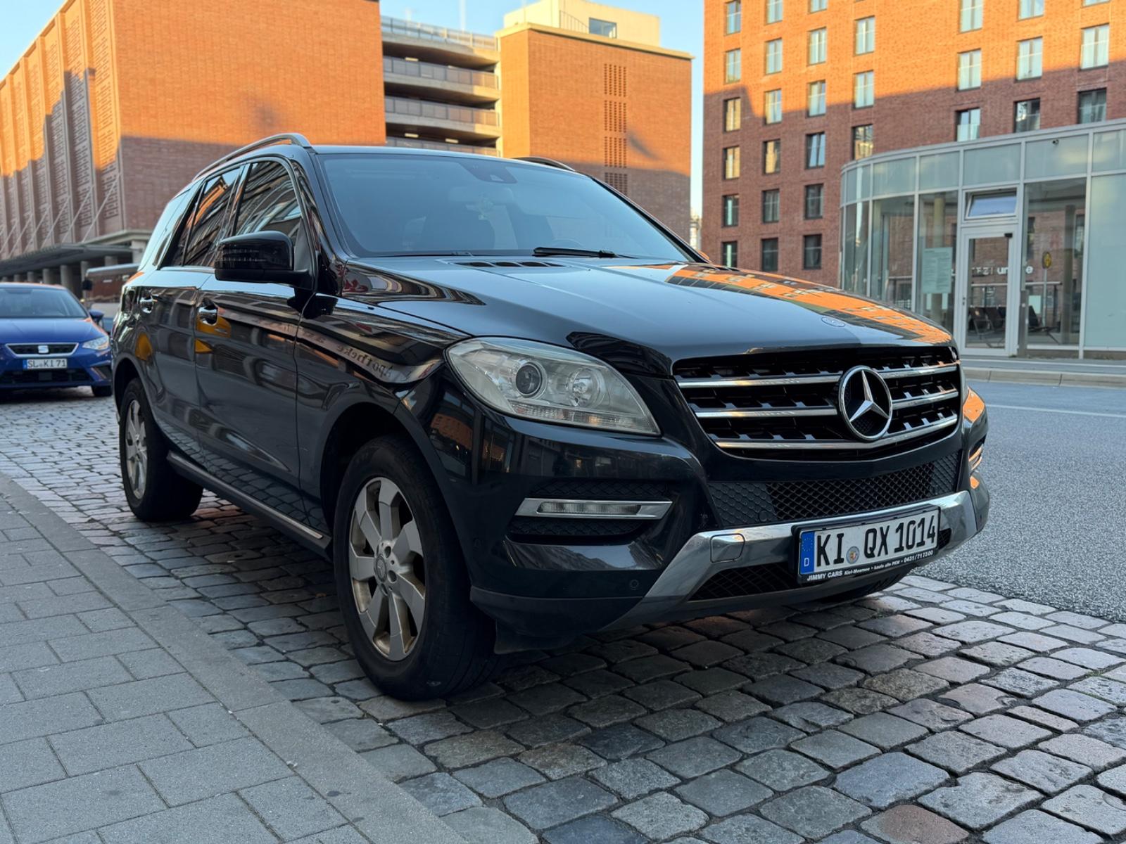 Mercedes-Benz ML 350 BlueTEC 4MATIC AMG Line