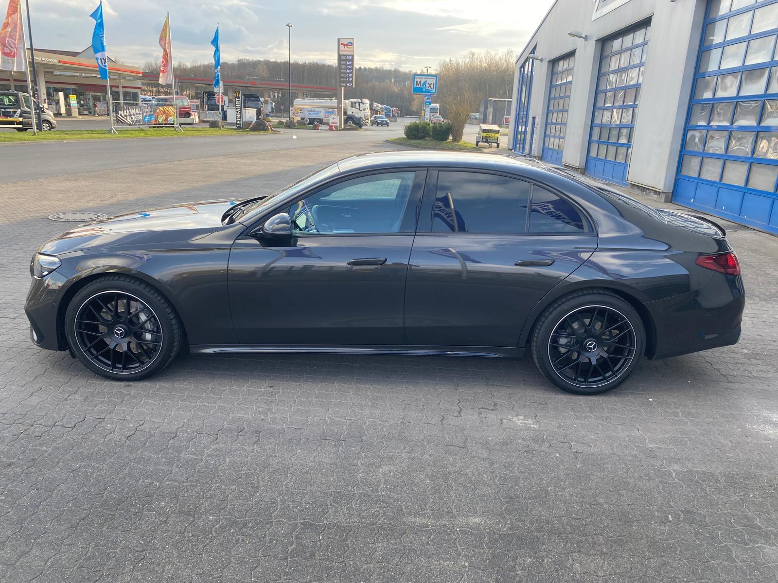 Mercedes-Benz E 220 E Limousine E 220 d AMG Line