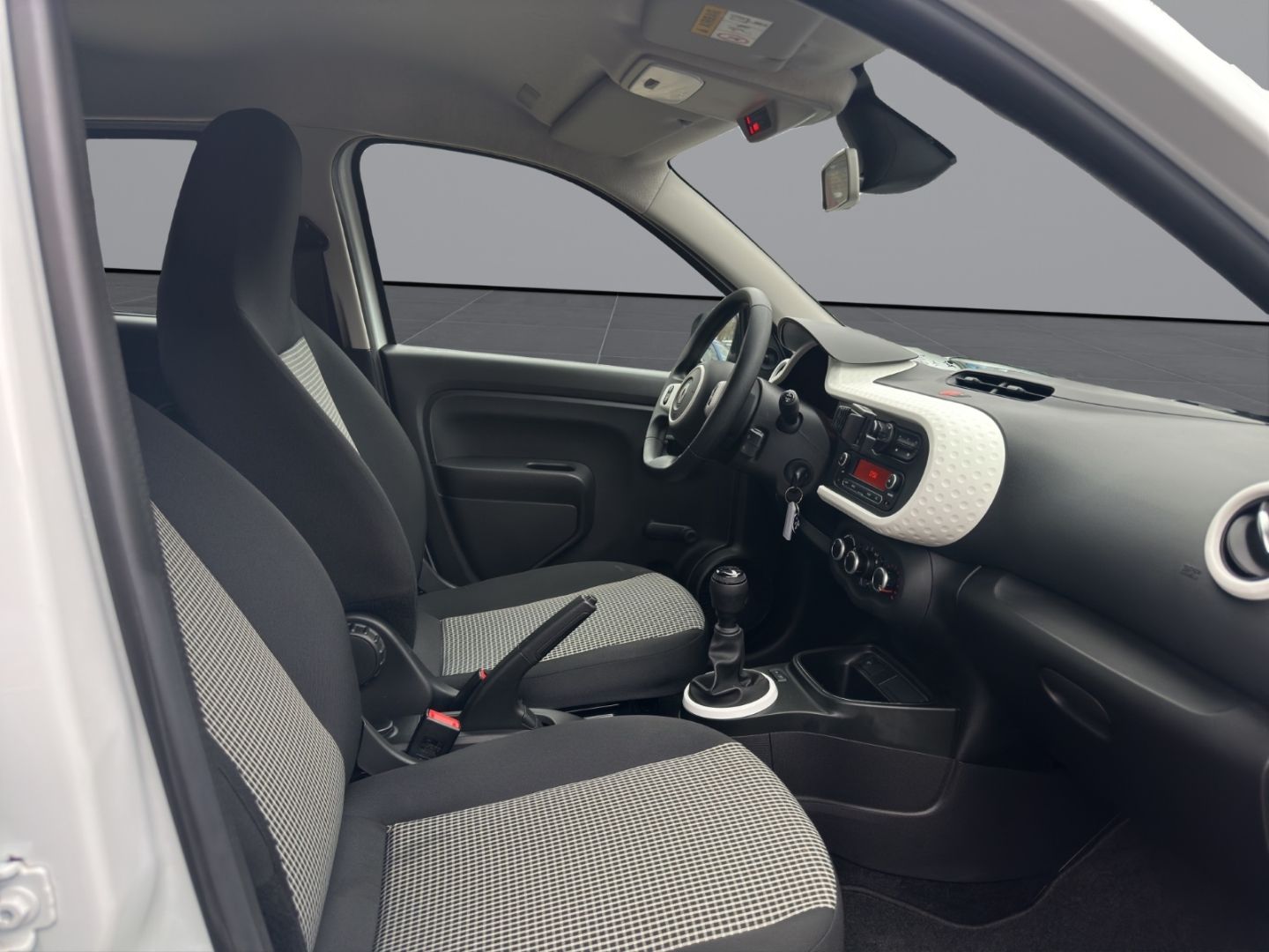 Fahrzeugabbildung Renault Twingo Life 1.0 SCe 65 EU6d-T Berganfahrass. GA