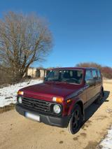 Lada Niva Urban 4x4 Klima 5 Türer - Lada Urban: 4.4