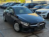 Mercedes-Benz A 180 d Lim. Kamera/  37.000km - Mercedes-Benz mit Diesel-Antrieb: Limousine, 3.0