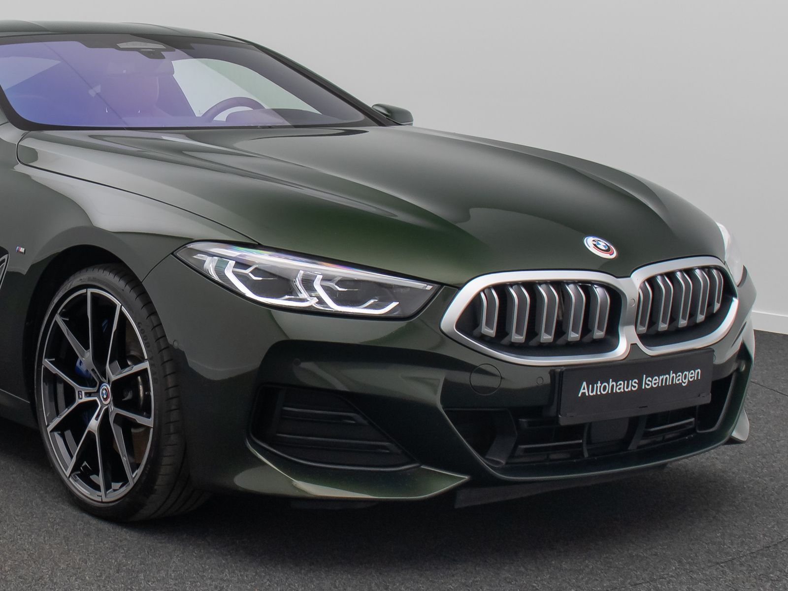 Fahrzeugabbildung BMW 840d xD M Sport Kamera HUD SoftCL DisplKey 20"