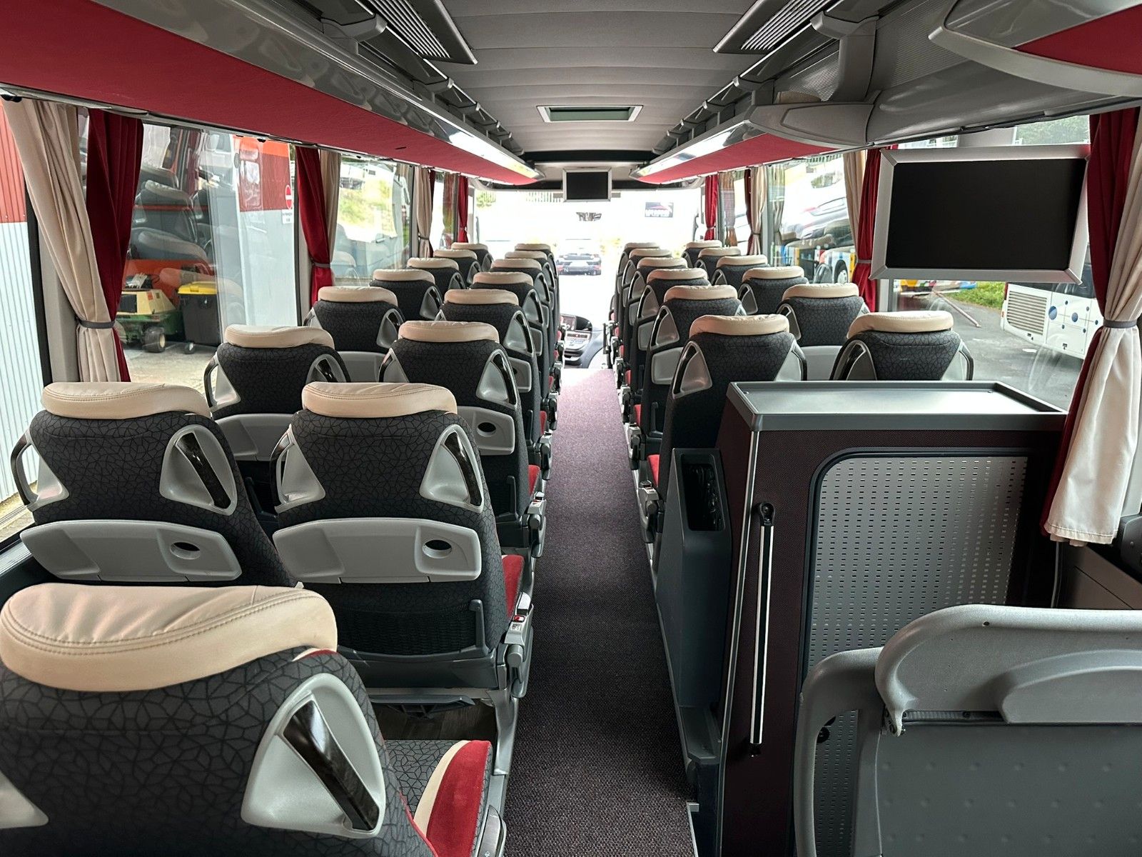 SETRA  2018 - Image 25 of 26
