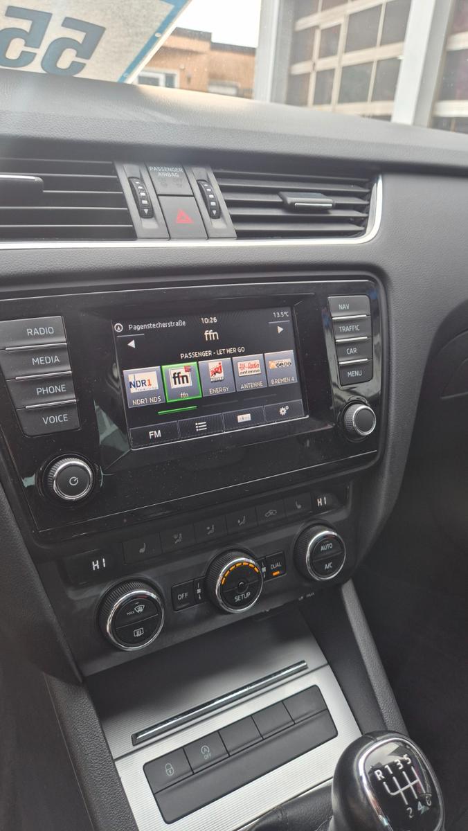 Skoda Octavia Combi Elegance 1.4