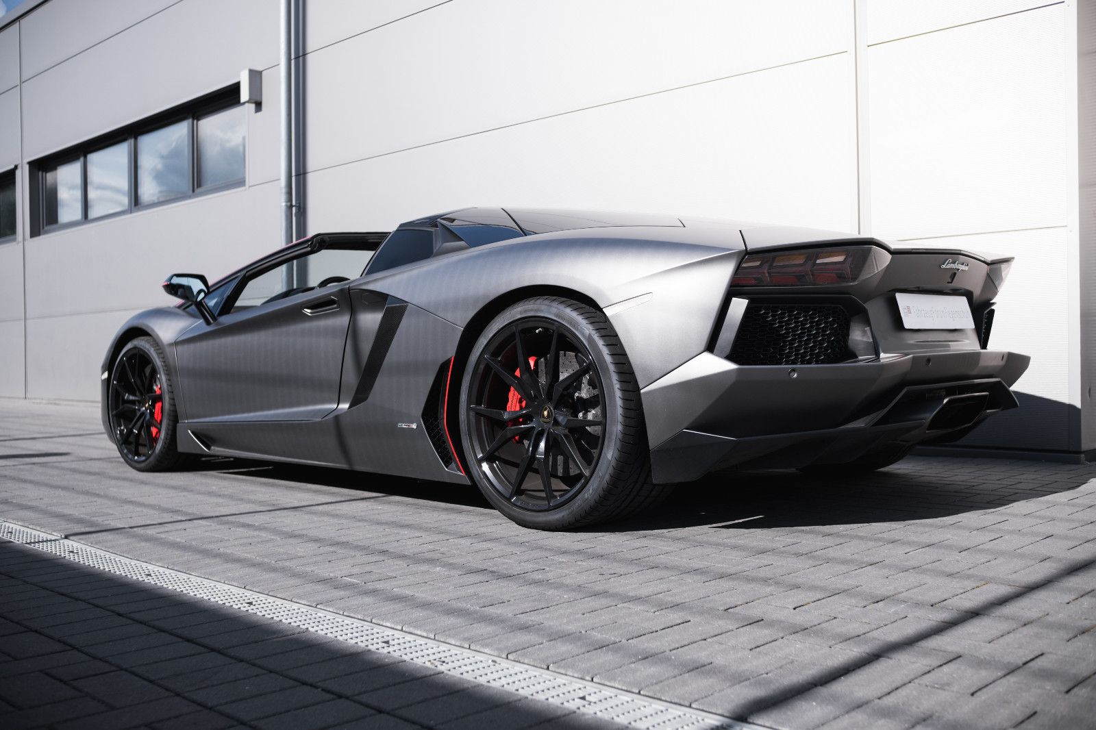 Fahrzeugabbildung Lamborghini LP 700-4 Roadster Pirelli Edition 1of100-Lift