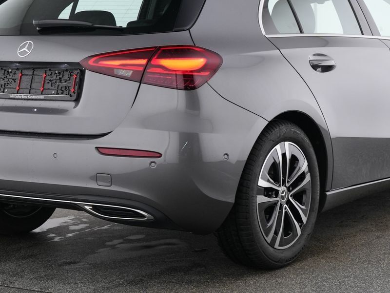Fahrzeugabbildung Mercedes-Benz A 200 PROGRESSIVE*FAP*STANDHEIZUNG*DISTRONIC