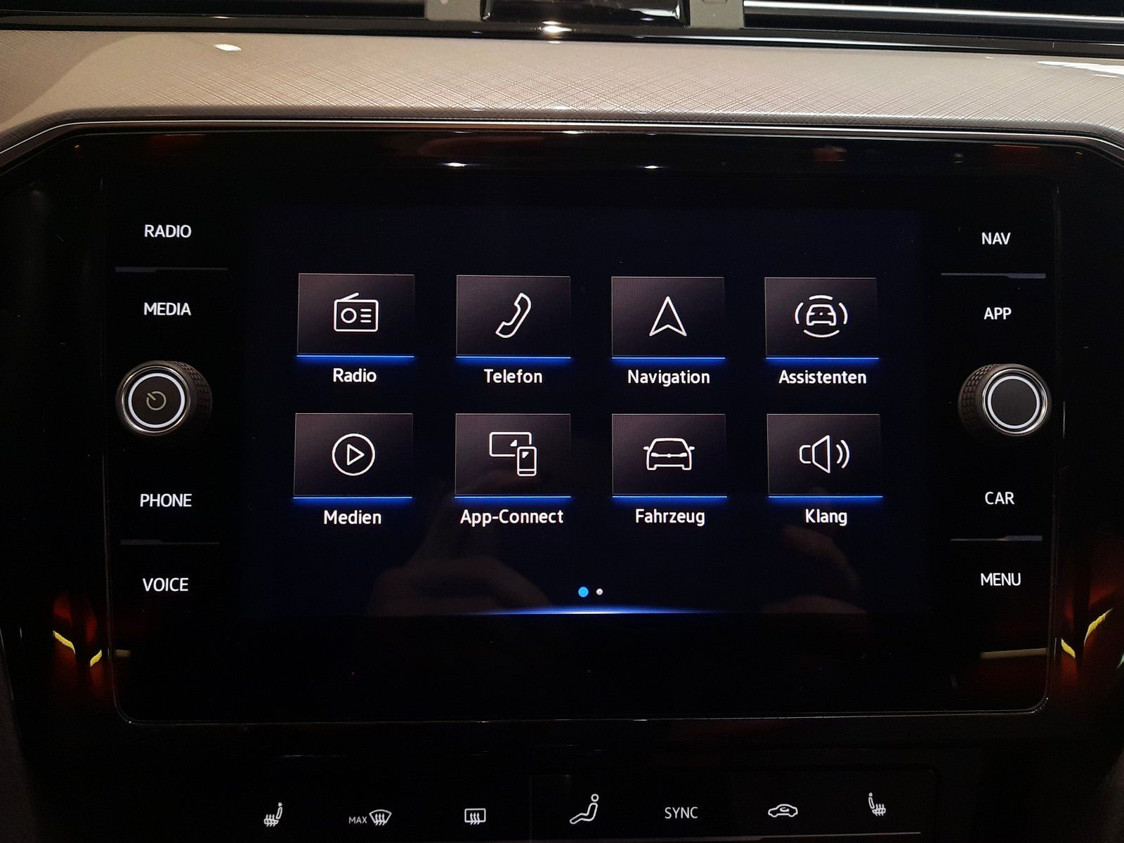 Fahrzeugabbildung Volkswagen Passat Variant Business TDI DSG *Navi*Cam*LED*