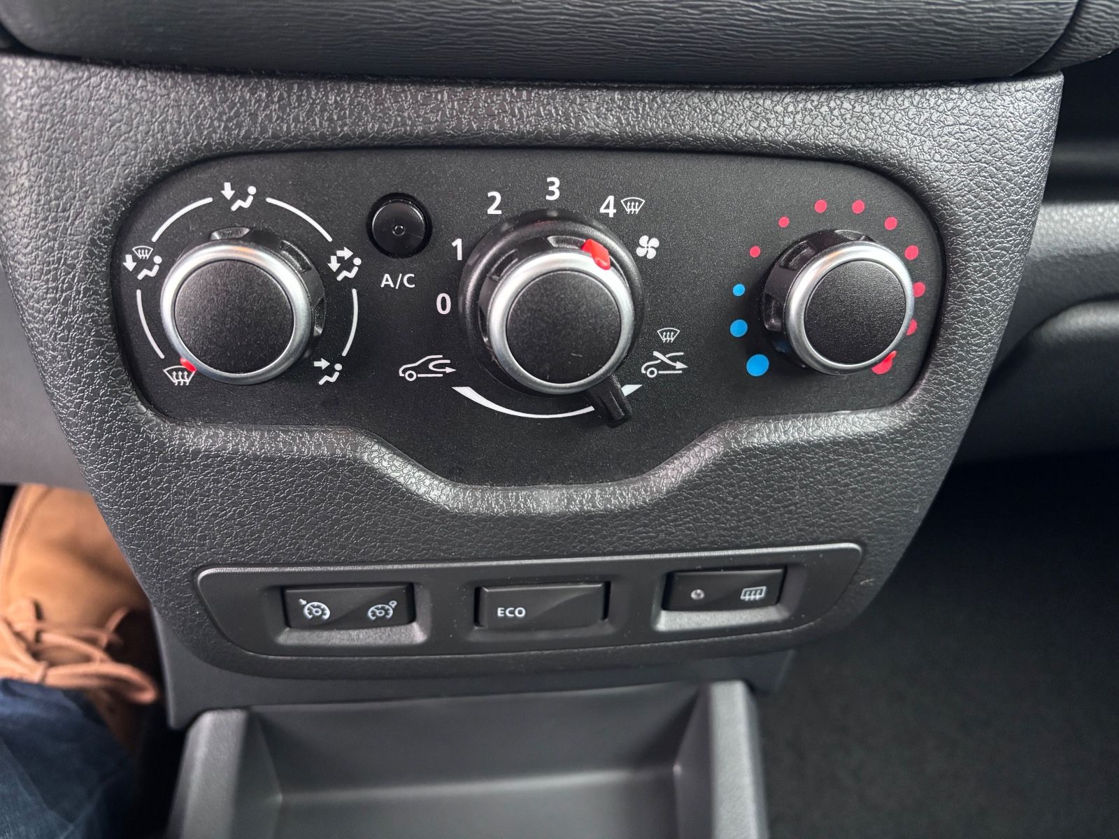 Fahrzeugabbildung Dacia Lodgy Stepway