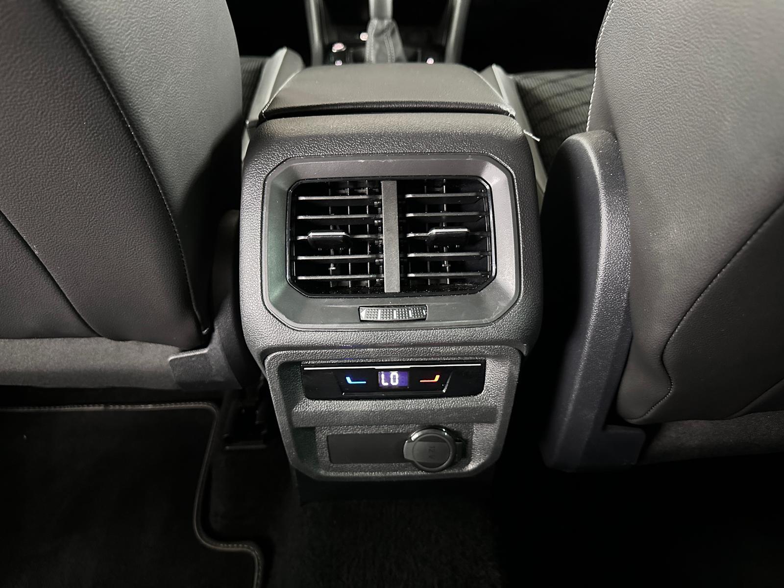 Volkswagen Tiguan R-Line 1.5 TSI PANO/CAM/VIRTUAL/LED/AHK, миниатюра 26