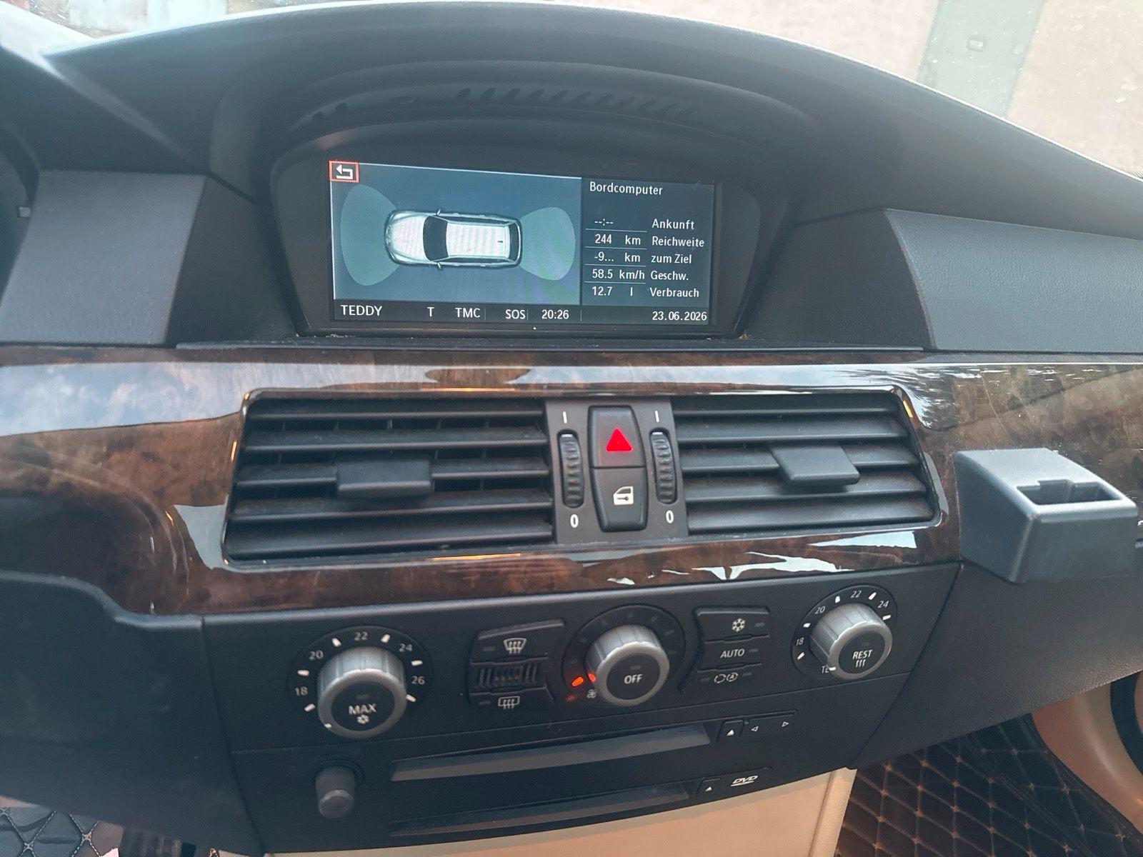 BMW 545 2004 — photo 10