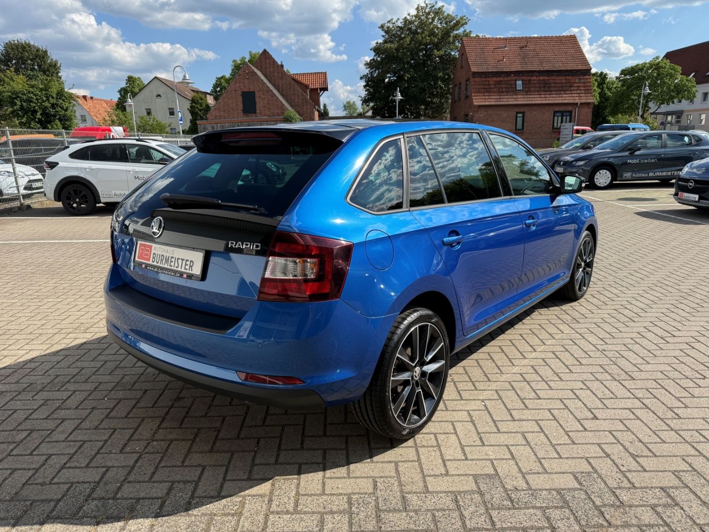 SKODA Rapid Spaceback Emotion Plus 1.2 TSI AHK Pano Na - Image 5