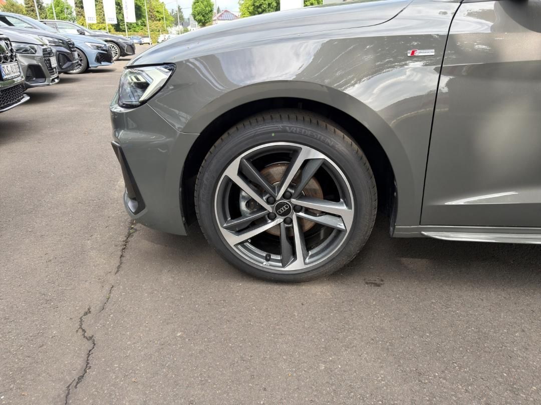 Fahrzeugabbildung Audi A1 Sportback 2 x S line 35 TFSI S tronic Sonos L