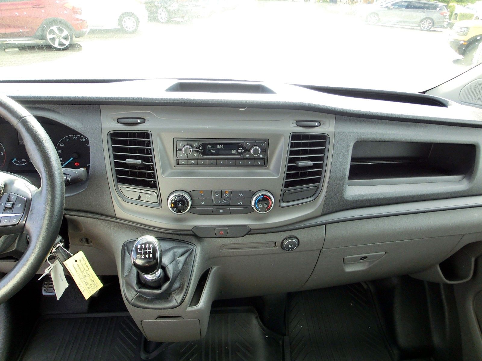 Fahrzeugabbildung Ford Transit Custom Kasten 300 L2 Trend