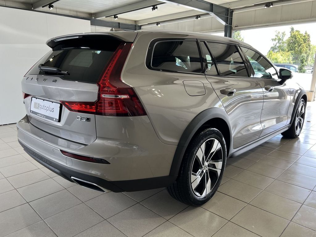 Volvo V60 Cross Country V60 CC B5 Pro AWD ACC BLIS Kamera Leder WinterPk