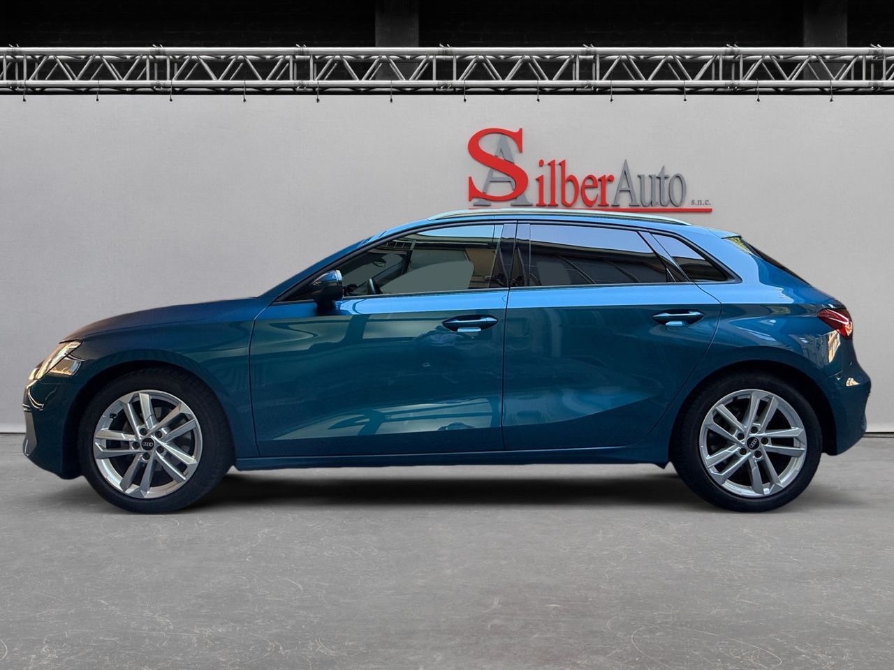 Audi A3 Sportback 30 1.0 tfsi mhev Business Adva imagem 2