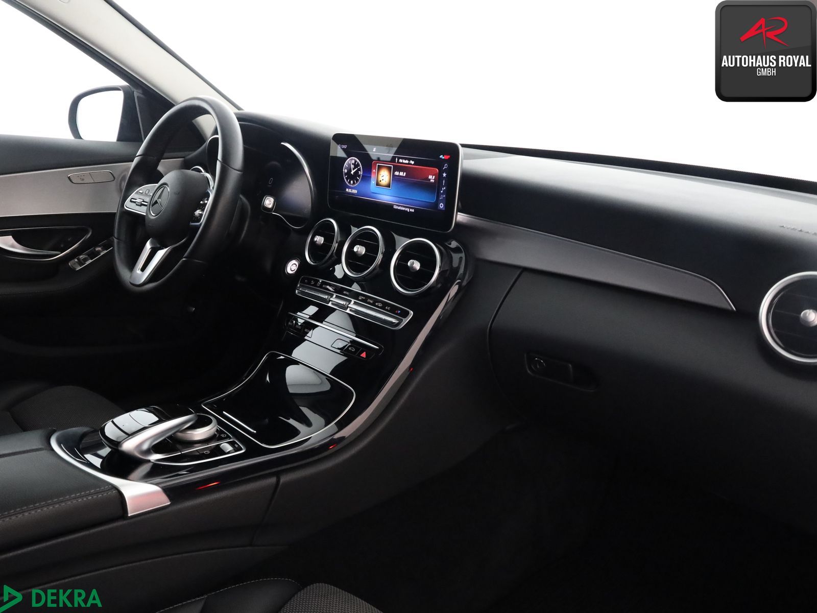 Mercedes-Benz C 220 d T Avantgarde NIGHT WIDE,PANORAMA,KEYLESS foto 10