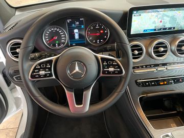 Fahrzeugabbildung Mercedes-Benz GLC 220  d 4Matic AHK Kamera Navi sofort !